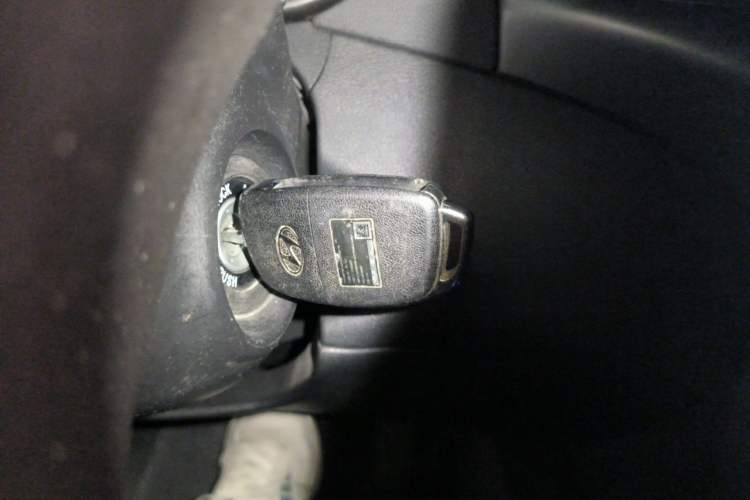 Used Hyundai Elantra (5th Generation / Langdong) 2012 1.6L Automatic Fashion Edition Vehicle Key