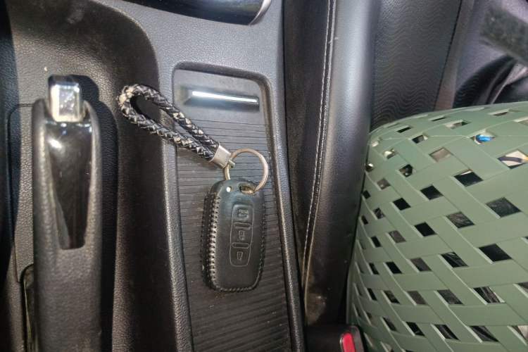 Used Hyundai Elantra (5th Generation / Langdong) 2012 1.6L Automatic Prestige Model Vehicle Key