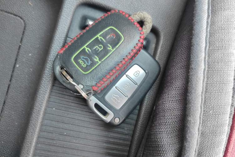 Used Hyundai Elantra (5th Generation / Langdong) 2012 1.6L Automatic Leading Model Vehicle Key