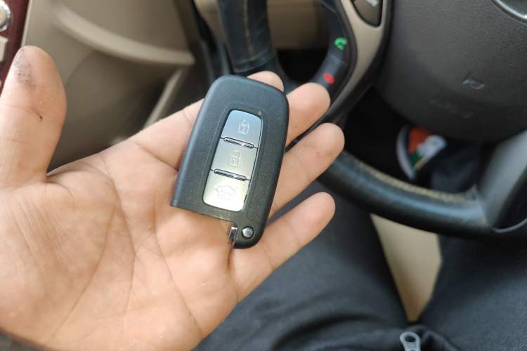 Used Hyundai Elantra (5th Generation / Langdong) 2012 1.6L Manual Leading Model Vehicle Key