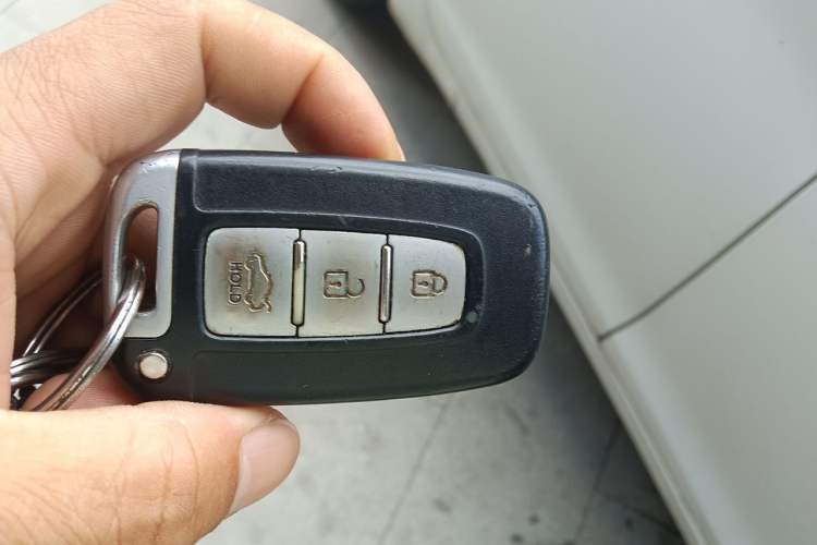 Used Hyundai Elantra (5th Generation / Langdong) 2012 1.6L Automatic Prestige Model Vehicle Key