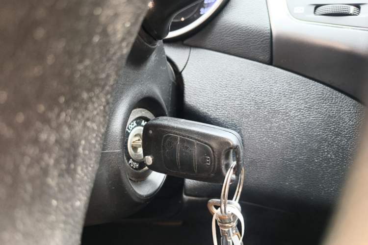 Used Hyundai Elantra (5th Generation / Langdong) 2012 1.6L Automatic Fashion Edition Vehicle Key
