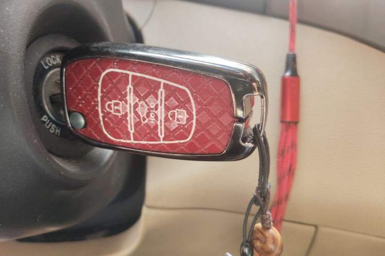 Used Hyundai Elantra (5th Generation / Langdong) 2012 1.6L Automatic Fashion Edition Vehicle Key