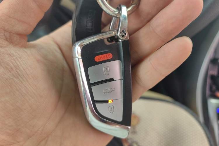 Used Hyundai Elantra (5th Generation / Langdong) 2012 1.6L Automatic Leading Model Vehicle Key