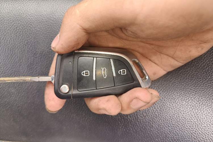 Used Hyundai Elantra (5th Generation / Langdong) 2012 1.6L Manual Leading Model Vehicle Key