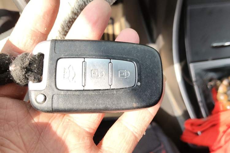 Used Hyundai Elantra (5th Generation / Langdong) 2012 1.6L Manual Leading Model Vehicle Key