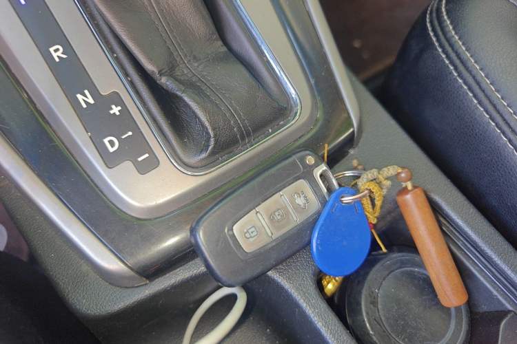 Used Hyundai Elantra (5th Generation / Langdong) 2012 1.6L Automatic Leading Model Vehicle Key