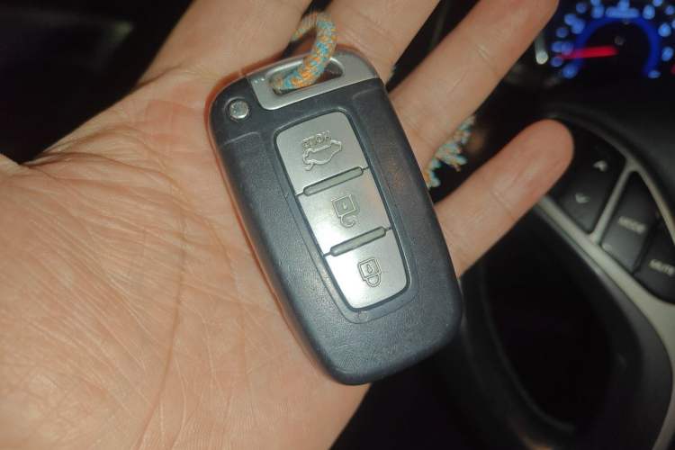 Used Hyundai Elantra (5th Generation / Langdong) 2012 1.6L Automatic Prestige Model Vehicle Key