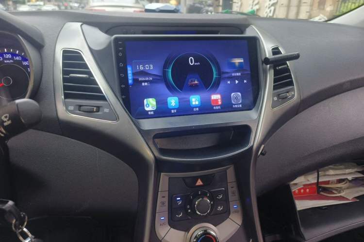 Used Hyundai Elantra (5th Generation / Langdong) 2012 1.6L Manual Fashion Edition Audio And AC Panel