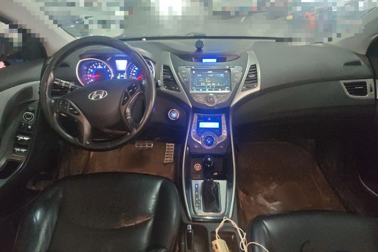 Used Hyundai Elantra (5th Generation / Langdong) 2012 1.8L Automatic Prestige Model Center Console