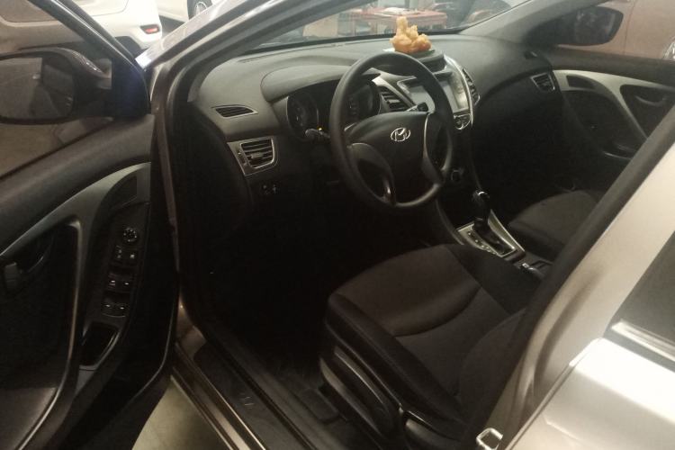 Used Hyundai Elantra (5th Generation / Langdong) 2012 1.6L Automatic Fashion Edition Driver Seat