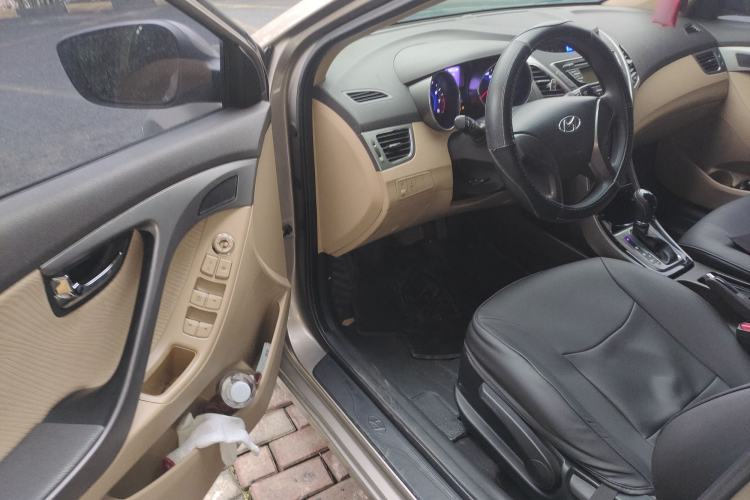 Used Hyundai Elantra (5th Generation / Langdong) 2012 1.6L Automatic Leading Model Driver Seat