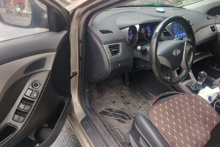Used Hyundai Elantra (5th Generation / Langdong) 2012 1.6L Manual Fashion Edition Driver Seat