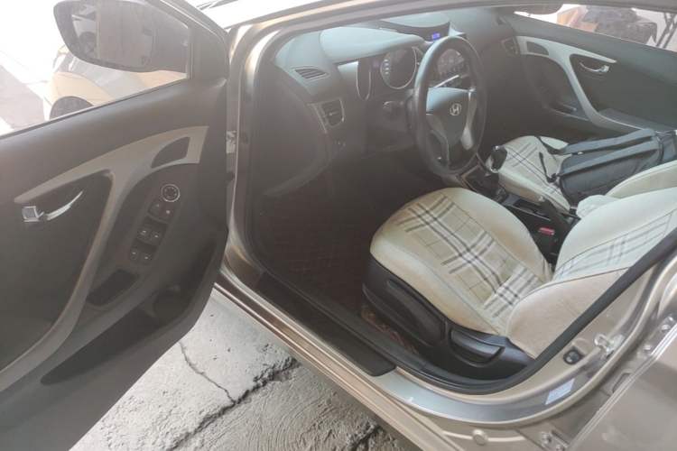 Used Hyundai Elantra (5th Generation / Langdong) 2012 1.6L Manual Leading Model Driver Seat
