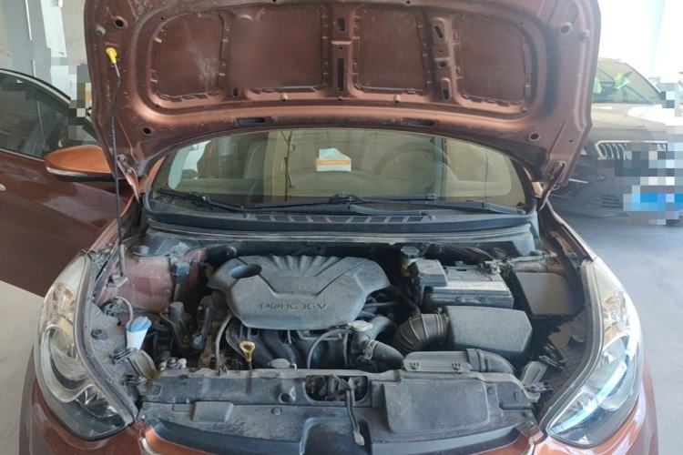 Used Hyundai Elantra (5th Generation / Langdong) 2012 1.6L Automatic Prestige Model Engine Bay