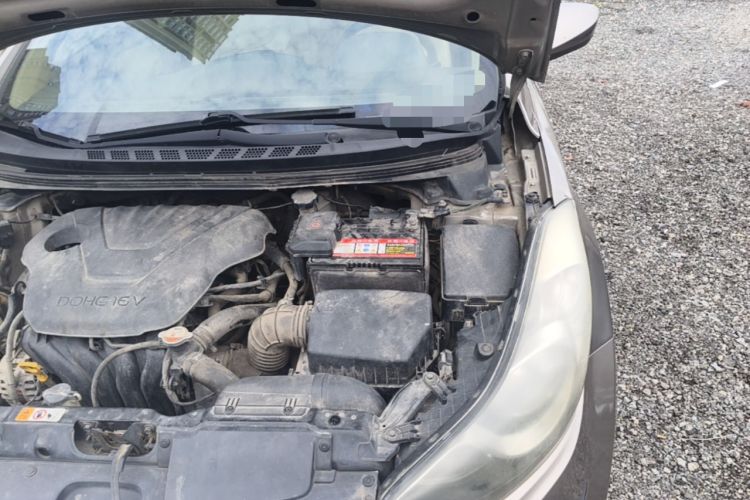 Used Hyundai Elantra (5th Generation / Langdong) 2012 1.6L Manual Fashion Edition Engine Bay Left
