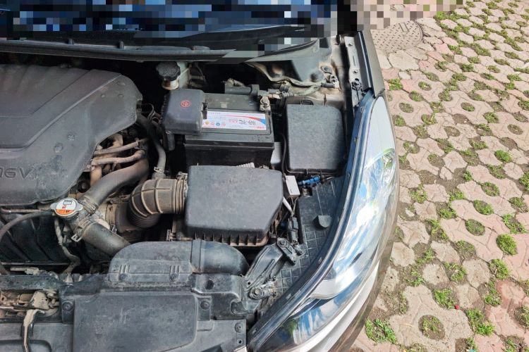 Used Hyundai Elantra (5th Generation / Langdong) 2012 1.6L Automatic Prestige Model Engine Bay Left