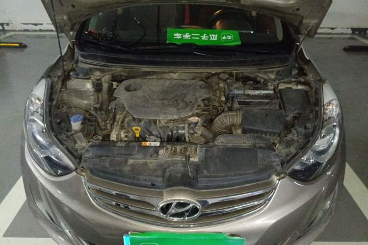 Used Hyundai Elantra (5th Generation / Langdong) 2012 1.6L Manual Leading Model Engine Bay