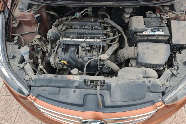 Used Hyundai Elantra (5th Generation / Langdong) 2012 1.6L Automatic Leading Model Engine Bay