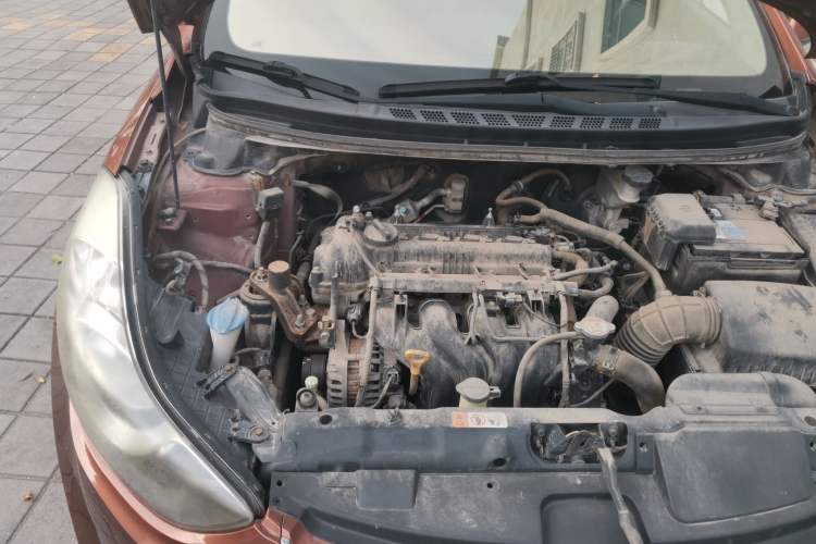 Used Hyundai Elantra (5th Generation / Langdong) 2012 1.6L Manual Leading Model Engine Bay Right