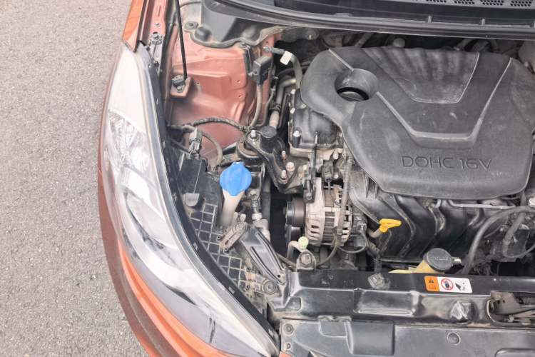 Used Hyundai Elantra (5th Generation / Langdong) 2012 1.6L Manual Leading Model Engine Bay Right