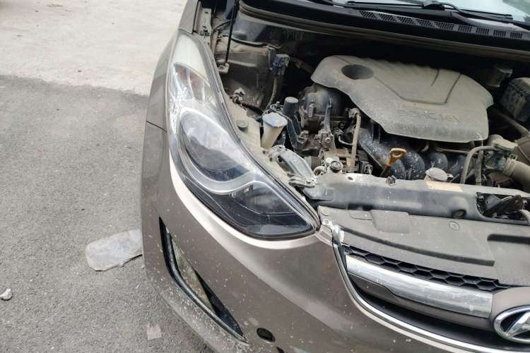 Used Hyundai Elantra (5th Generation / Langdong) 2012 1.6L Manual Leading Model Engine Bay Right