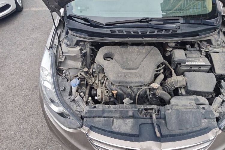 Used Hyundai Elantra (5th Generation / Langdong) 2012 1.6L Manual Leading Model Engine Bay Right