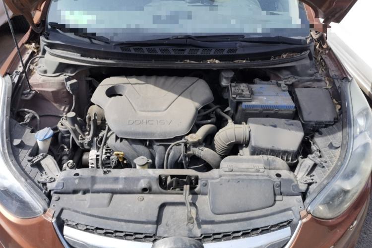 Used Hyundai Elantra (5th Generation / Langdong) 2012 1.6L Manual Leading Model Engine Bay