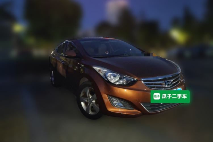 Used Hyundai Elantra (5th Generation / Langdong) 2012 1.6L Automatic Leading Model Front Right 45 Deg