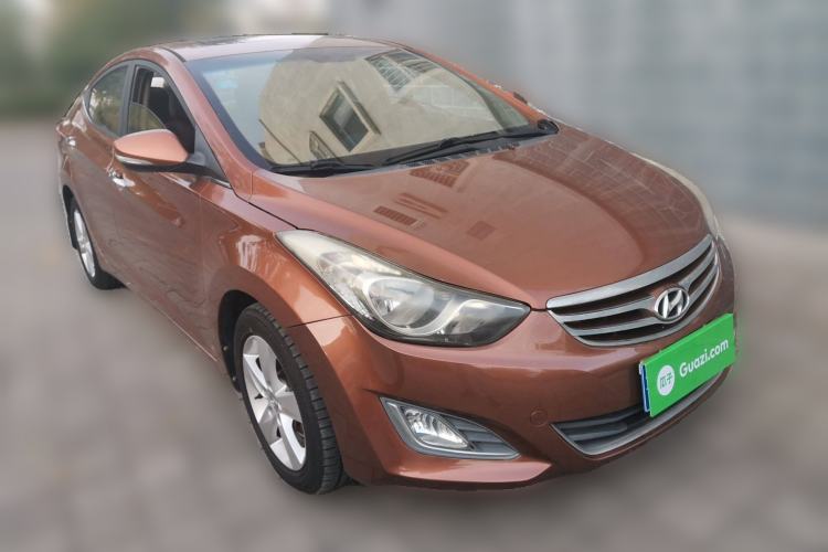 Used Hyundai Elantra (5th Generation / Langdong) 2012 1.6L Manual Leading Model Front Right 45 Deg