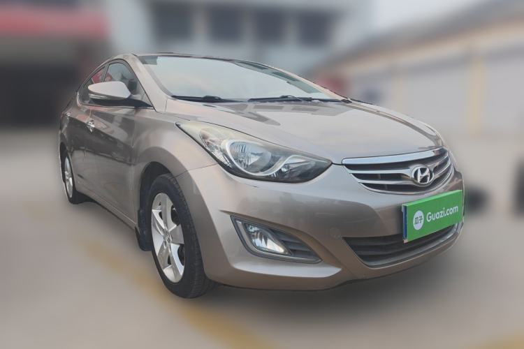 Used Hyundai Elantra (5th Generation / Langdong) 2012 1.6L Manual Leading Model Front Right 45 Deg