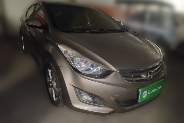 Used Hyundai Elantra (5th Generation / Langdong) 2012 1.6L Automatic Leading Model Front Right 45 Deg