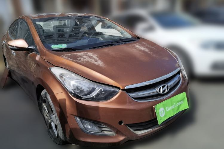 Used Hyundai Elantra (5th Generation / Langdong) 2012 1.6L Manual Leading Model Front Right 45 Deg