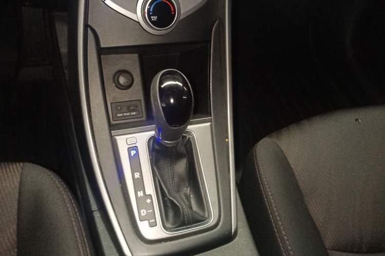 Used Hyundai Elantra (5th Generation / Langdong) 2012 1.6L Automatic Fashion Edition Gear Lever