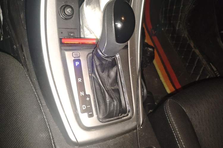 Used Hyundai Elantra (5th Generation / Langdong) 2012 1.6L Automatic Fashion Edition Gear Lever