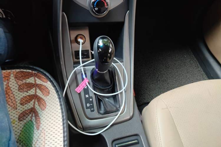 Used Hyundai Elantra (5th Generation / Langdong) 2012 1.6L Automatic Fashion Edition Gear Lever