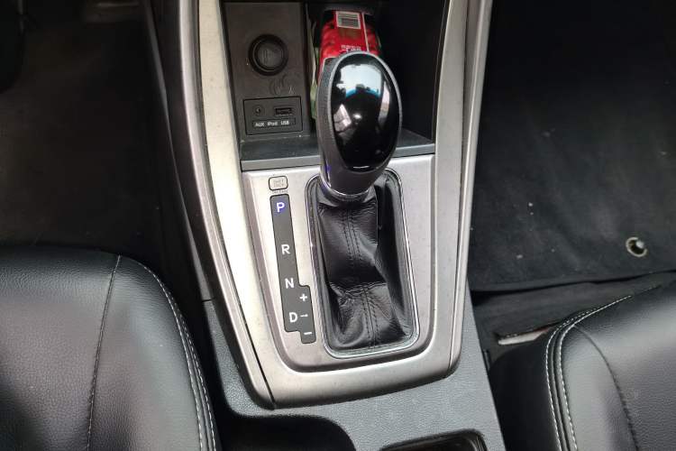 Used Hyundai Elantra (5th Generation / Langdong) 2012 1.6L Automatic Fashion Edition Gear Lever