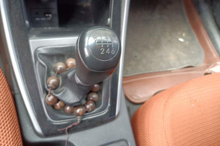 Used Hyundai Elantra (5th Generation / Langdong) 2012 1.6L Manual Leading Model Gear Lever