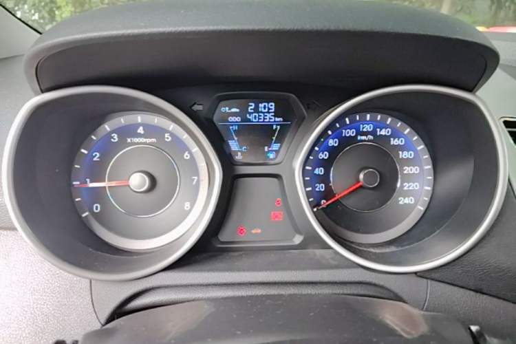 Used Hyundai Elantra (5th Generation / Langdong) 2012 1.6L Manual Fashion Edition Instrument Cluster