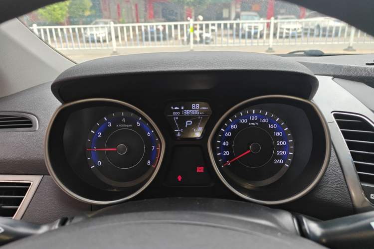 Used Hyundai Elantra (5th Generation / Langdong) 2012 1.6L Automatic Fashion Edition Instrument Cluster