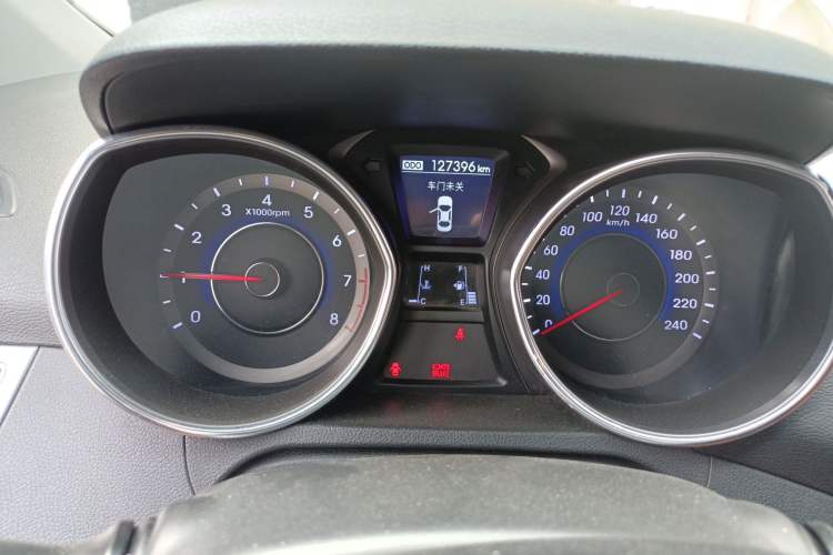 Used Hyundai Elantra (5th Generation / Langdong) 2012 1.6L Manual Leading Model Instrument Cluster