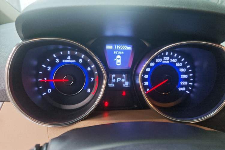 Used Hyundai Elantra (5th Generation / Langdong) 2012 1.6L Automatic Prestige Model Instrument Cluster