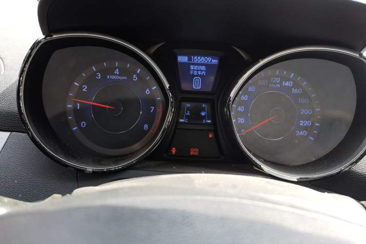 Used Hyundai Elantra (5th Generation / Langdong) 2012 1.6L Manual Leading Model Instrument Cluster
