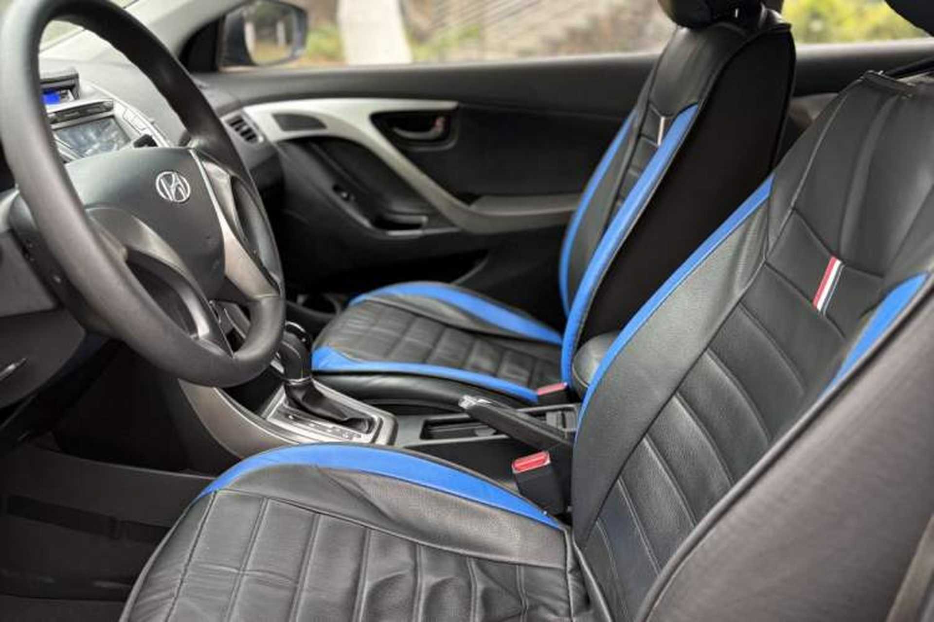 Used Hyundai Elantra (5th Generation / Langdong) 2012 1.6L Automatic Fashion Edition Interior 2
