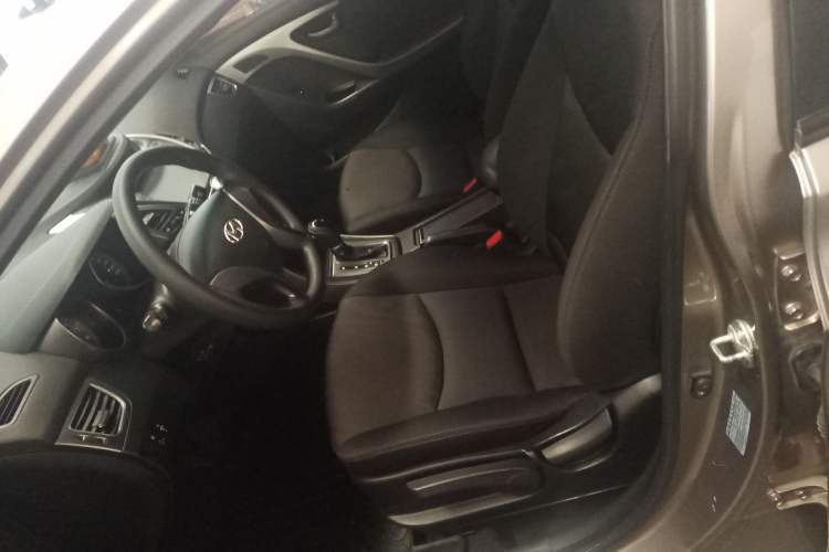 Used Hyundai Elantra (5th Generation / Langdong) 2012 1.6L Automatic Fashion Edition Left Front Seat