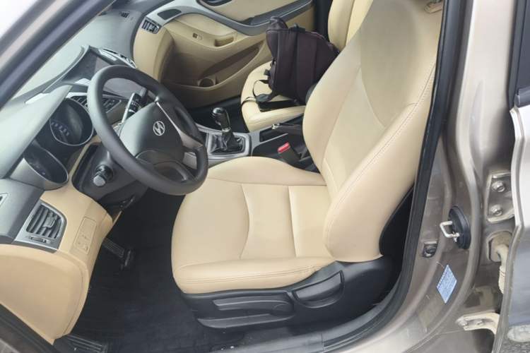 Used Hyundai Elantra (5th Generation / Langdong) 2012 1.6L Manual Fashion Edition Left Front Seat