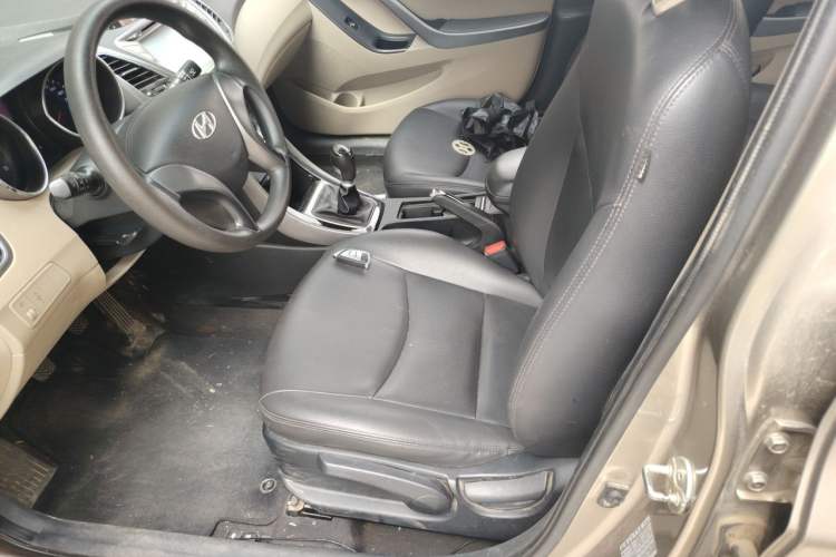 Used Hyundai Elantra (5th Generation / Langdong) 2012 1.6L Manual Leading Model Left Front Seat