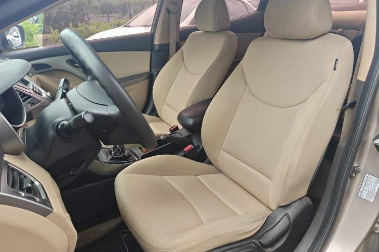 Used Hyundai Elantra (5th Generation / Langdong) 2012 1.6L Manual Leading Model Left Front Seat