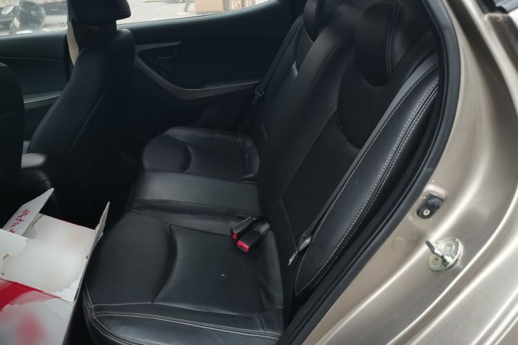 Used Hyundai Elantra (5th Generation / Langdong) 2012 1.6L Automatic Fashion Edition Left Rear Seat