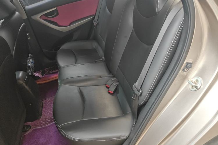 Used Hyundai Elantra (5th Generation / Langdong) 2012 1.6L Automatic Fashion Edition Left Rear Seat